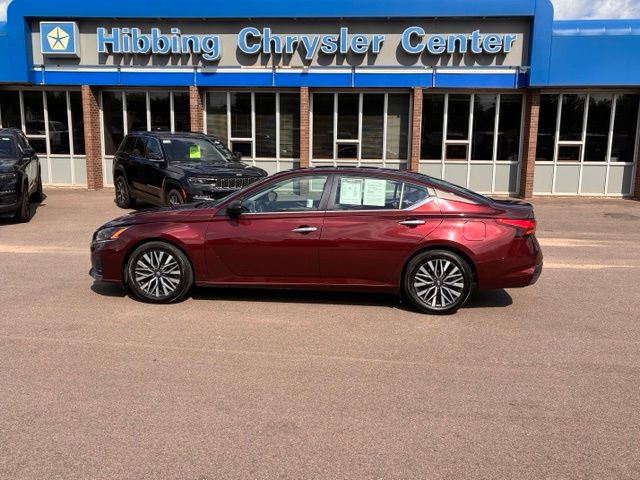 2024 Nissan Altima 2.5 SV FWD