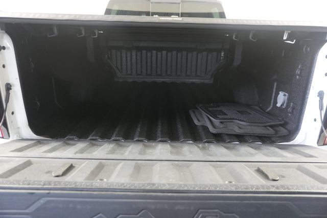 Used 2023 White Chevrolet Z71 image 9