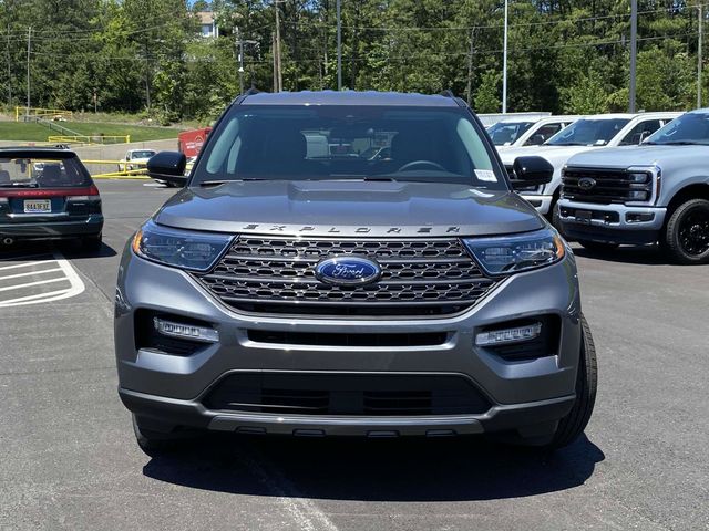 2024 Ford Explorer XLT 2