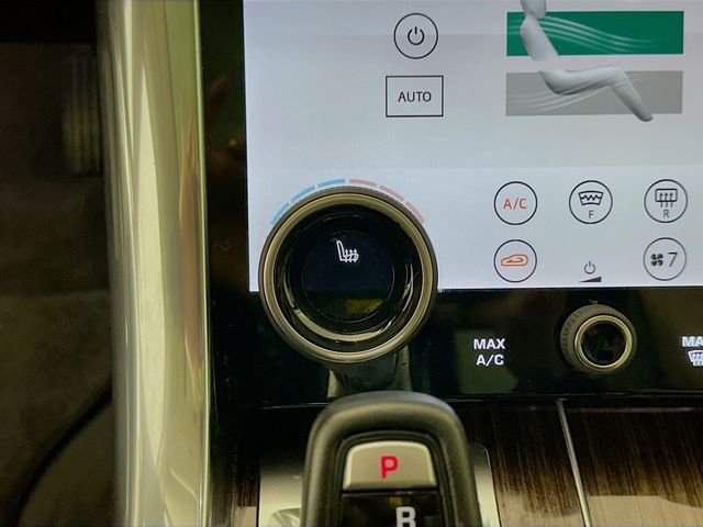 Thumbnail: 2020 Land Rover Range Rover Sport - 21