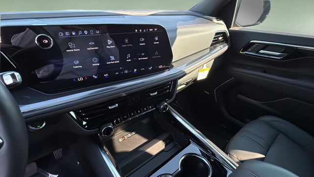 Used 2025 Gray Chevrolet RST image 24