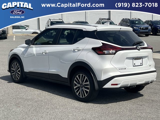 Used 2024 White Nissan SV image 11