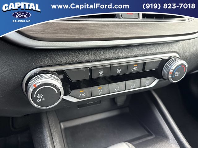 Used 2025 Black Nissan 2.5 SV image 29