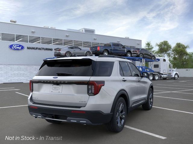 2025 Ford Explorer Active 8