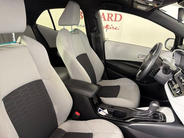 2024 Magnetic Gray Metallic Toyota Corolla Hatchback SE FWD Hatchback