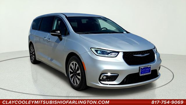 2024 Chrysler Pacifica Hybrid Select