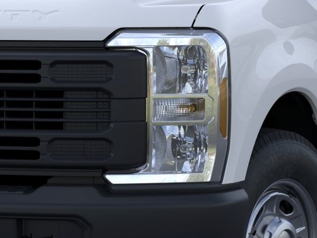 2026 Oxford White Ford Super Duty F-250 SRW XL RWD Truck