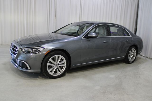 Certified Used 2022 Gray Mercedes-Benz S 500 image 32
