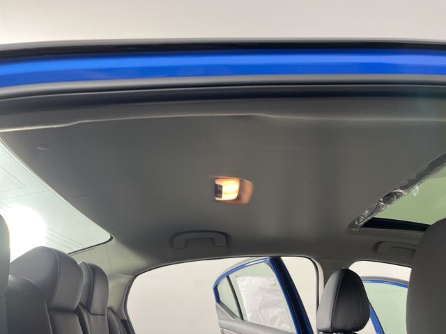 2025 Electric Blue Metallic/Super Black Nissan Sentra SR FWD Sedan