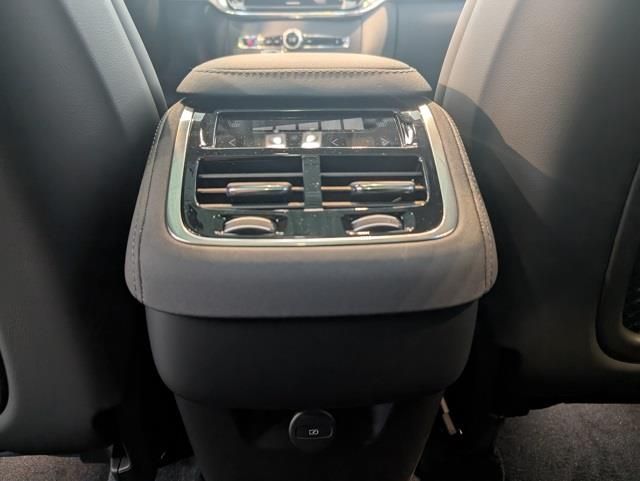 New 2026 Black Volvo B6 Ultra image 26