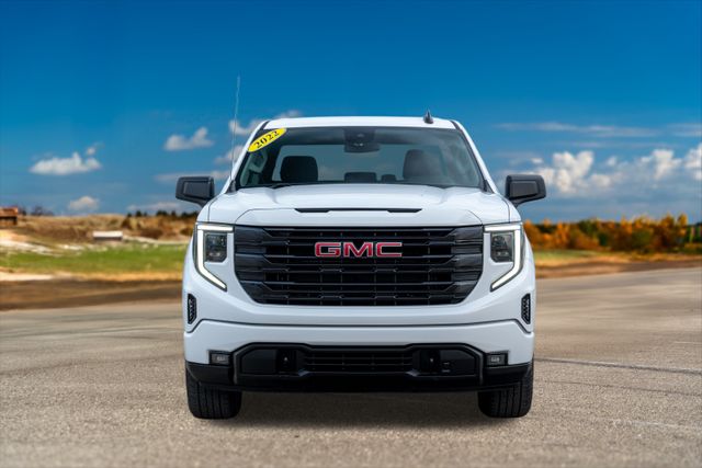 2022 GMC Sierra 1500 Elevation 2