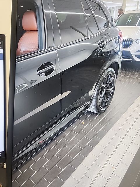2019 BMW X5 xDrive50i 19