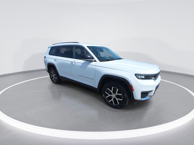 Used 2023 Bright White Clearcoat Jeep Limited image 2