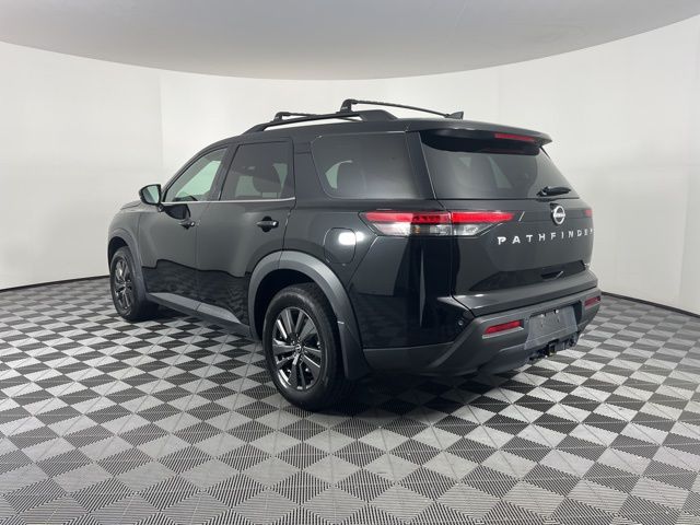 2022 Nissan Pathfinder SV 7