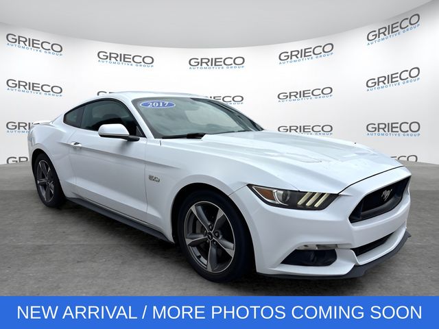 Oxford White 2017 Ford Mustang Coupe Rear-Wheel Drive 6-Speed Automatic