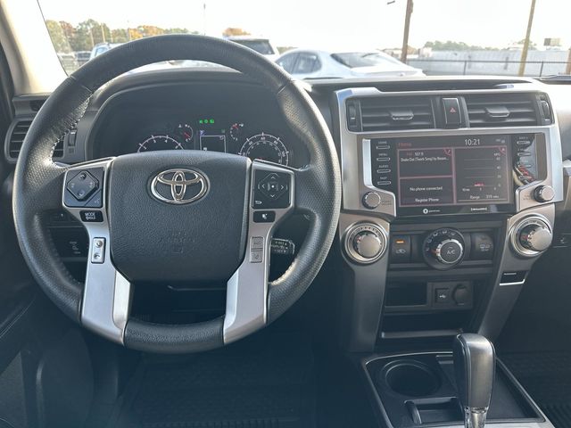 2023 Toyota 4Runner SR5 8