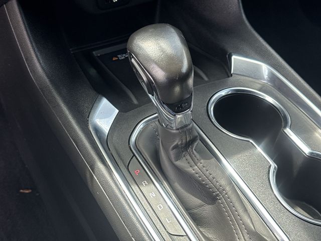 Used 2022 Chevrolet Traverse LT Leather For Sale in Indianapolis, IN