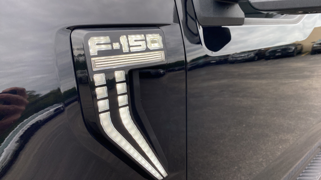 Used 2021 Black Metallic Ford XLT image 29