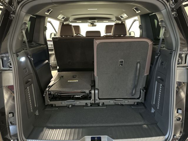 2025 Volkswagen ID. Buzz Pro S Black at Subaru and VW of Moon Township