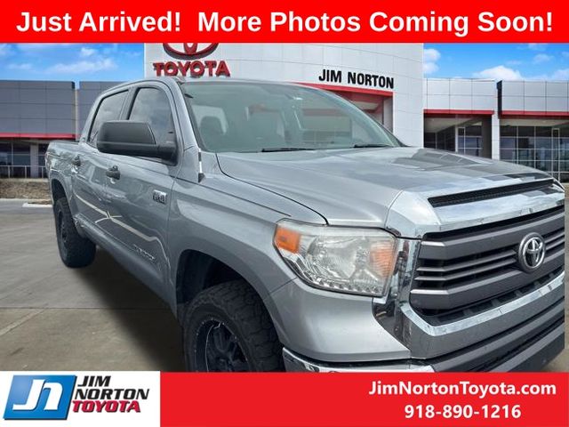 2015 Toyota Tundra's photo