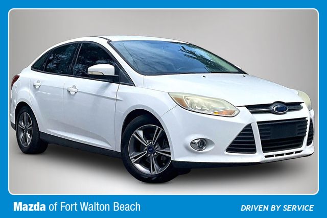 Oxford White 2014 Ford Focus Sedan Front-Wheel Drive 6-Speed Automatic