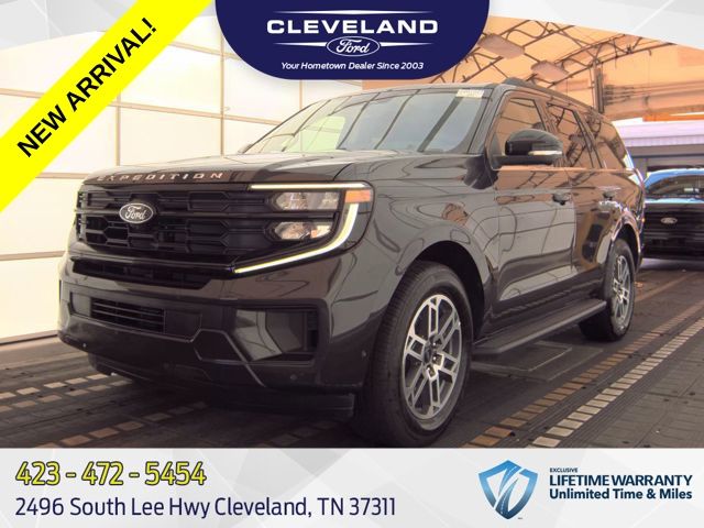 Gray Metallic 2025 Ford Expedition SUV / Crossover 4X2 Automatic