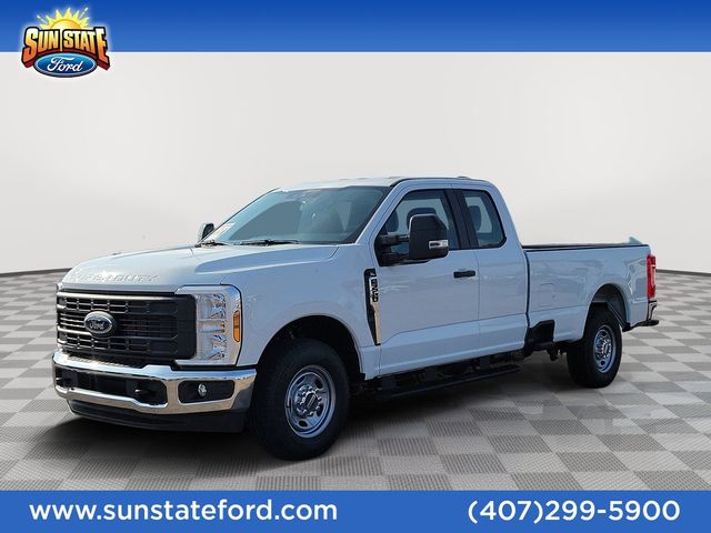 Oxford White 2026 Ford F-250 Super Duty Pickup Truck 4X2 Automatic
