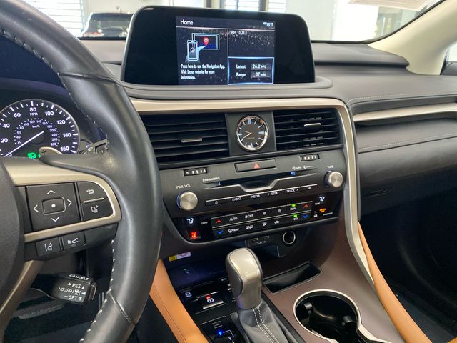 Used 2021 White Lexus 450h image 21