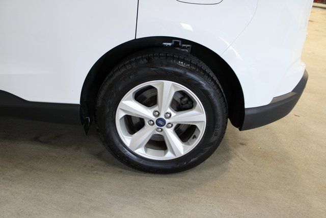 Used 2021 White Ford SE image 9