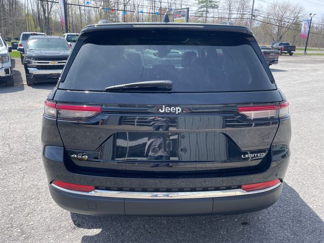 2023 Jeep Grand Cherokee Limited - Diamond Black Crystal Pearlcoat exterior view 6
