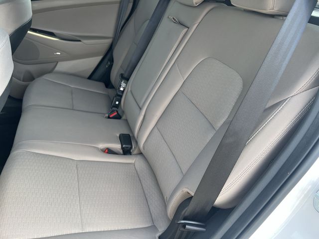 Used 2019 White Hyundai Sport image 36