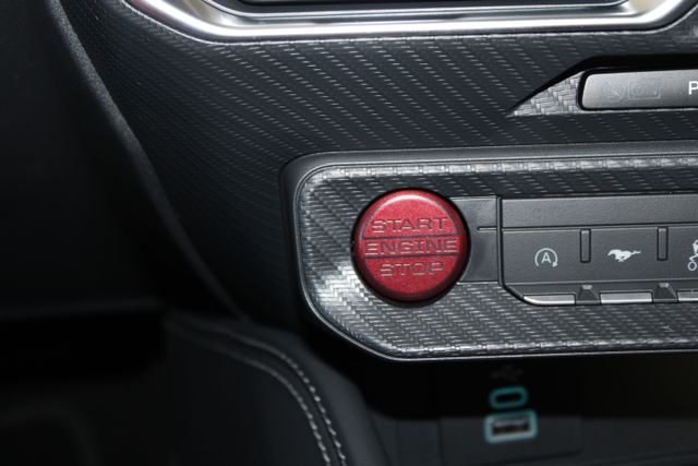 2024 Ford Mustang GT Premium photo
