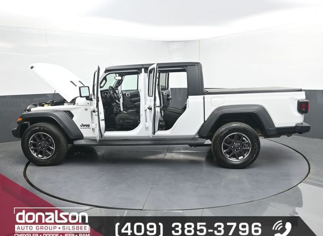 used 2020 Jeep Gladiator car, priced at $24,095