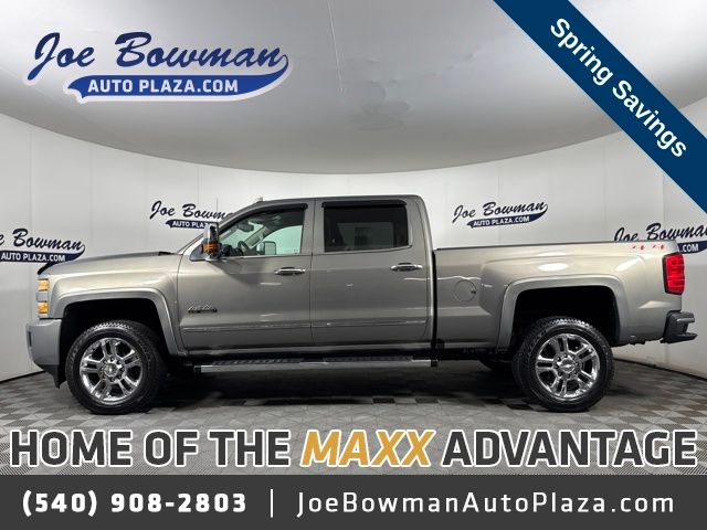 Pepperdust Metallic 2017 Chevrolet Silverado 2500HD High Country Crew Cab 4WD Pickup Truck Four-Wheel Drive 6-Speed Automatic Overdrive