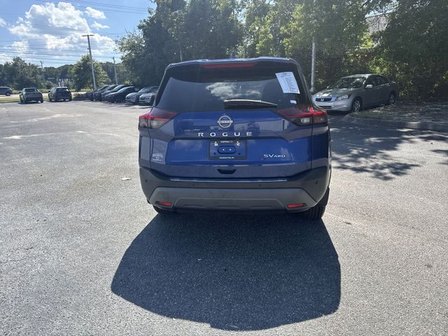Used 2022 Blue Nissan SV image 6