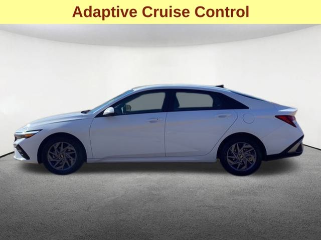 2024 Hyundai Elantra SEL 7