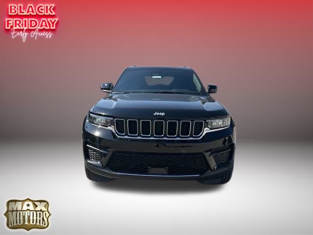 2025 Jeep Grand Cherokee  2