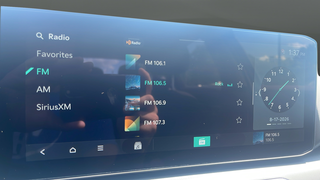 New 2026 Gray Kia LXS image 15