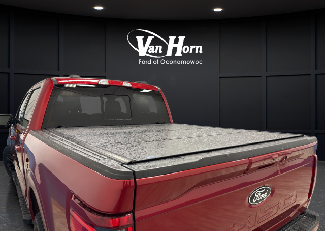 Used 2024 Rapid Red Metallic Tinted Clearcoat Ford XLT image 9