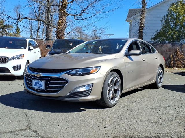 2023 Chevrolet Malibu - Image 2