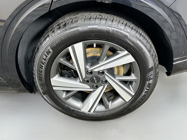 Thumbnail: 2026 Genesis GV70 - 32