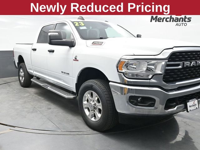 Bright White Clearcoat 2023 RAM 2500 Pickup Truck Four-Wheel Drive 6-Speed Automatic