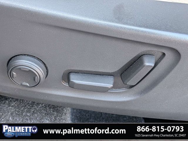 used 2019 Volvo XC40 car, priced at $22,998