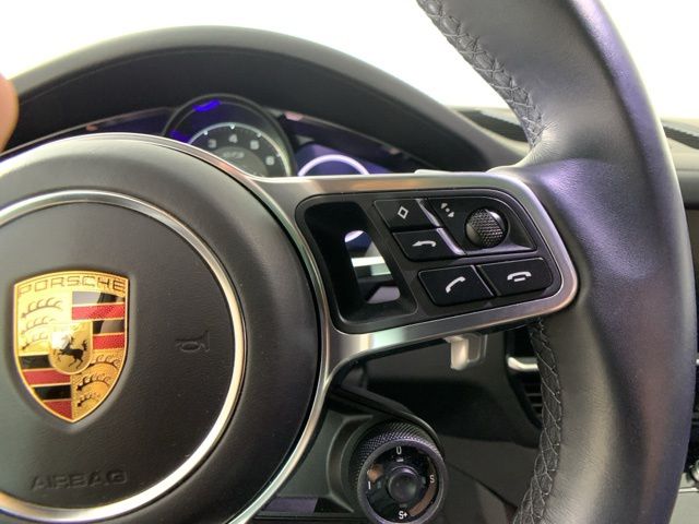 2022 Porsche Cayenne GTS 17