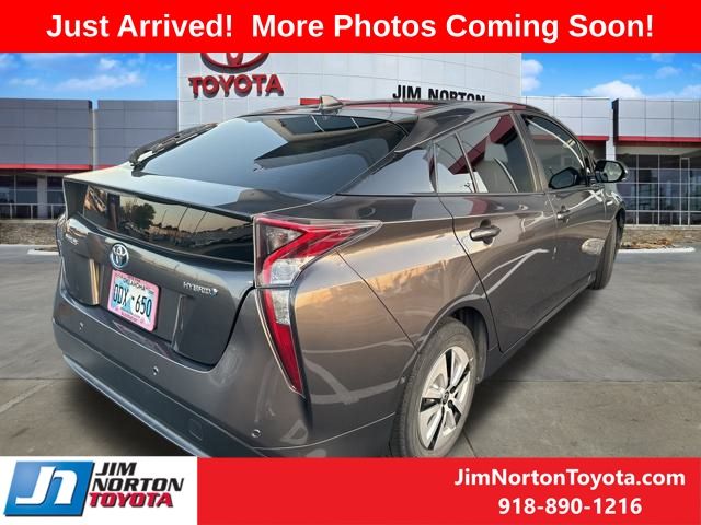 2018 Toyota Prius Two 3