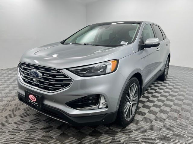 Used 2021 Silver Ford Titanium image 2