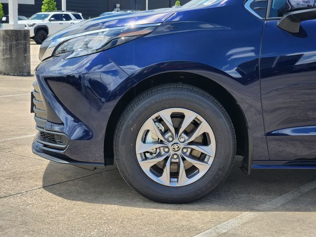 2026 Toyota Sienna LE  at Don McGill Toyota