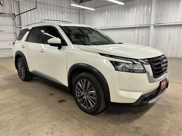 Pearl White 2024 Nissan Pathfinder SUV / Crossover Front-Wheel Drive 9-Speed Automatic