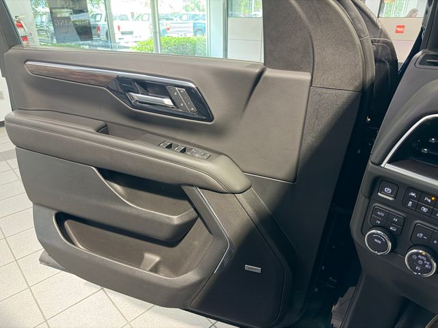 2025 Chevrolet Tahoe Premier Black at Bob King Buick GMC