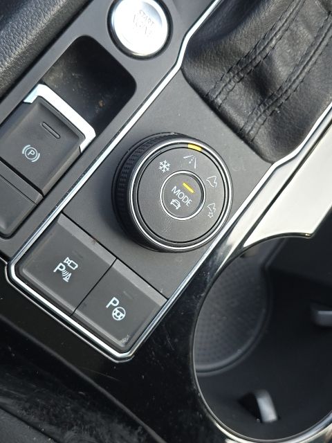 2019 Volkswagen Atlas SEL Premium:169611A2